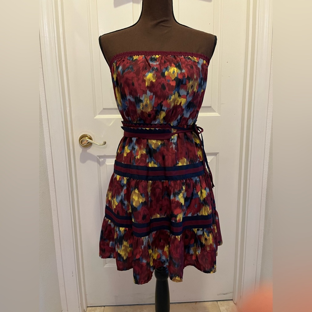 Dress - Picture 2 of 5